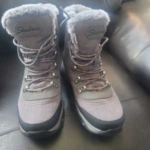 Skechers water resistant boots, size 9
